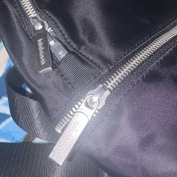 City Adventurer Backpack
Micro - Picture 5 of 13